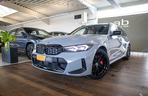 BMW 330