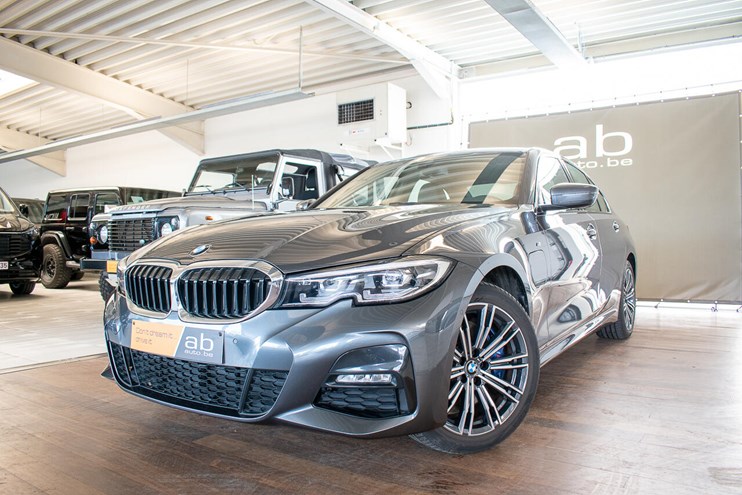 BMW 330