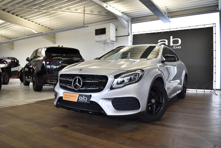 Mercedes-Benz GLA 180