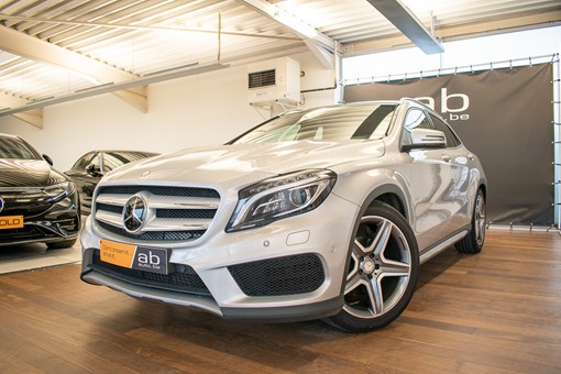 Mercedes-Benz GLA 200