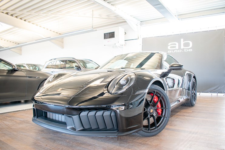 Porsche 911