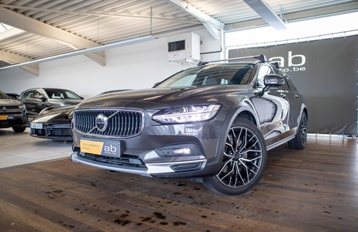 Volvo V90 Cross Country